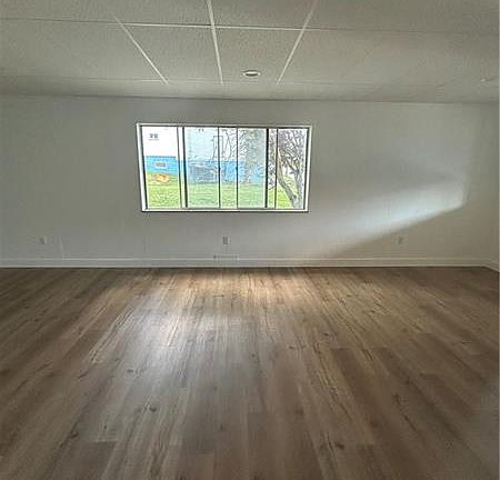2nd image of 745 Manifold Rd