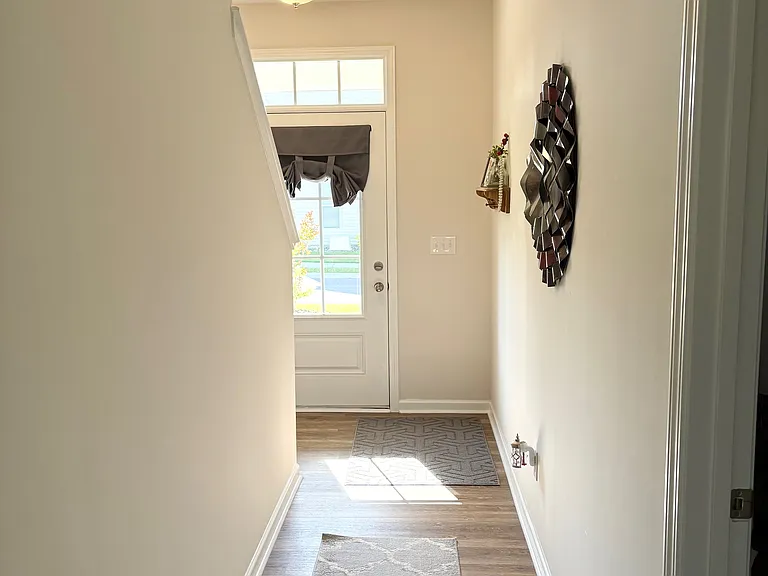 4172 Pegasus Pkwy — Photo 3