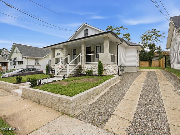 3rd image of 119 Leonard Avenue
