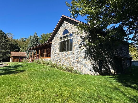 2nd image of 1838 Ridge Rd