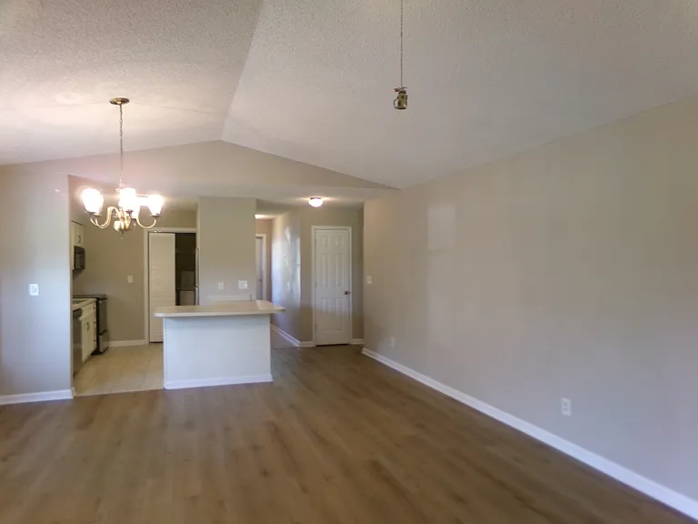425 Spauldingwood Rd — Photo 25