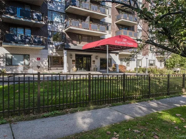 160 Academy Street #10G, Poughkeepsie, NY 12601