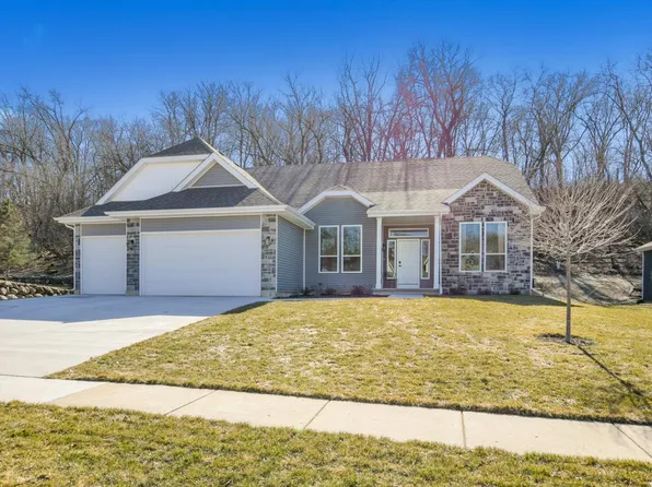 160 Valle Tell Drive, New Glarus, WI 53584