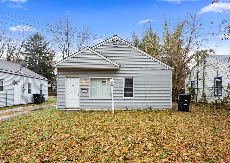 1st image of 932 Clifford Ave