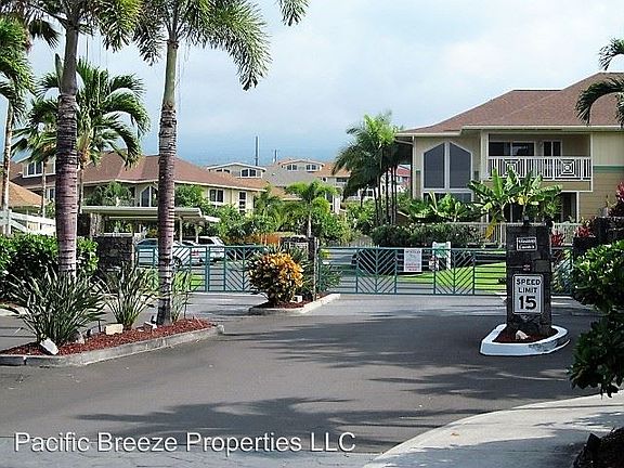 3rd image of 75-5919 Alii Dr APT M22