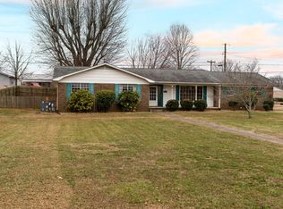 401 Greencrest Dr, Maryville, TN 37803