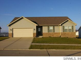 2834 London Ln, Shiloh, IL 62221