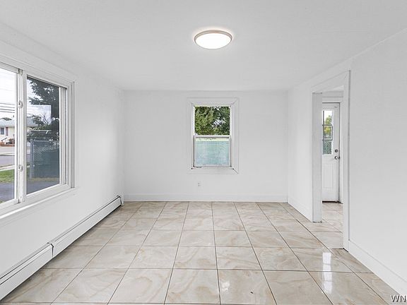 5th image of 71 Race St