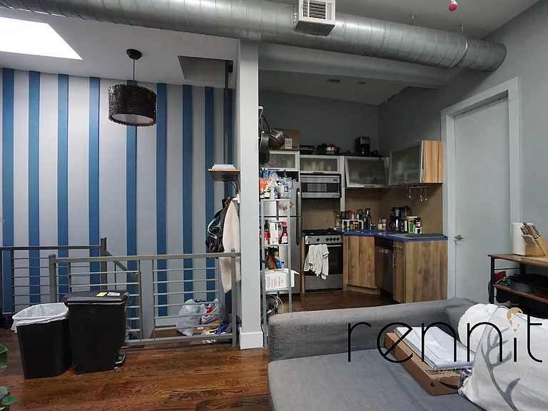 1160 Halsey St #3 — Photo 9