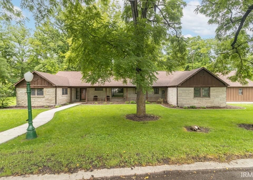 1st image of 410 Crescent Dr
