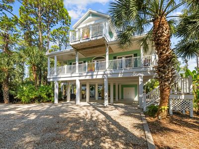 625 E Pine Ave, Eastpoint, FL, 32328