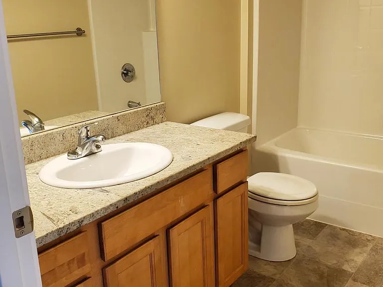 4729 Parker St — Photo 16