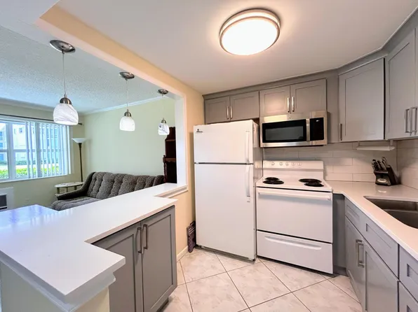 350 Horizons E #106, Boynton Beach, FL 33435