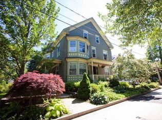 194 Ashmont St, Portland, ME 04103