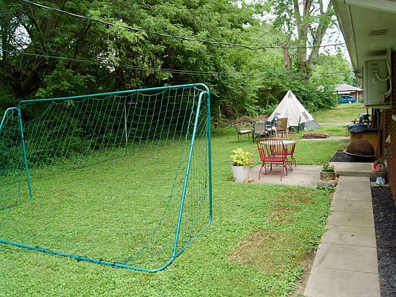 2nd image of 3405-3407 Woodmar Ct
