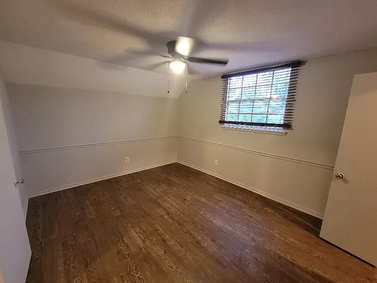 19 W Grady St #9 — Photo 9