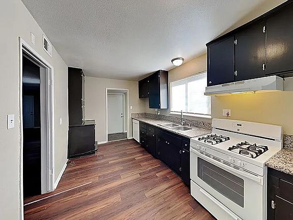 5th image of 25770 E 26th St