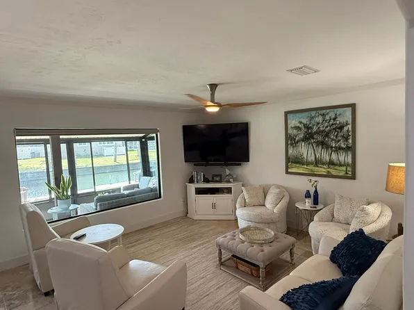 1637 SE Paradise Cir E Unit 603, Crystal River, FL 34429