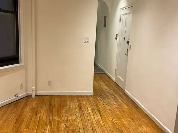 212 East 84th Street image 1 of 16