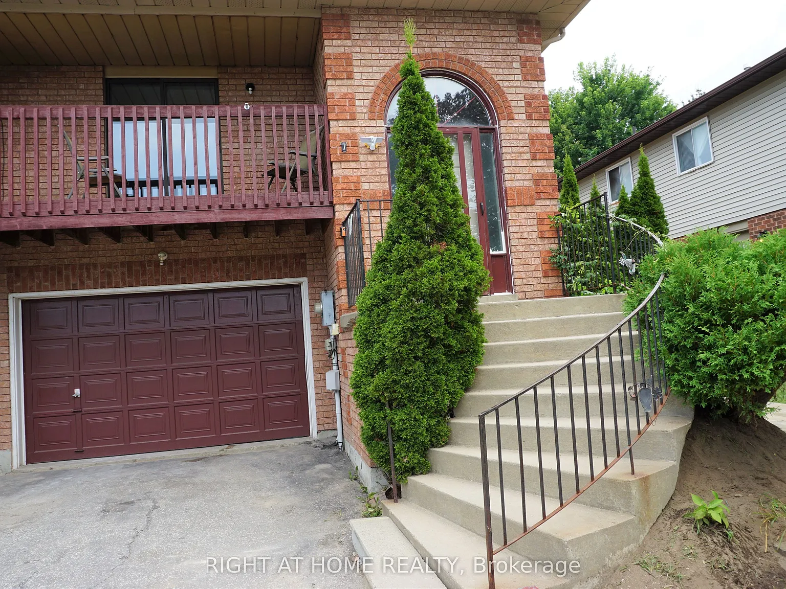 3 bed, $2,900 — Photo 2