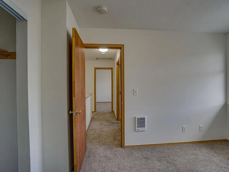 Beverly Rose Apartments — Photo 62
