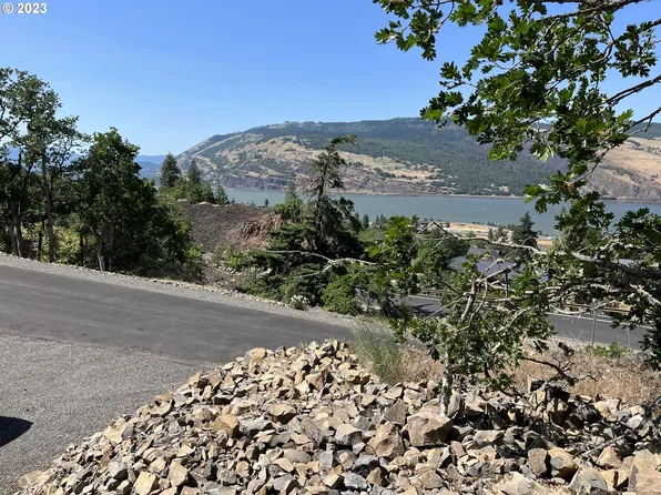 Asher St #36, Mosier, OR 97040