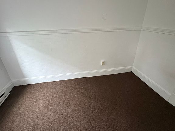 2nd image of 1077 Beacon St APT 8