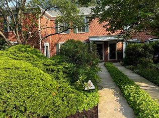 53 Parchment Dr, New Hope, PA 18938