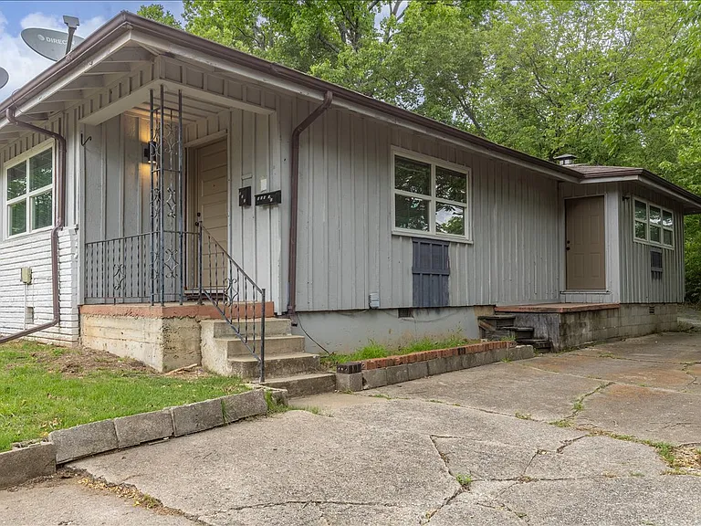 522 S Duncan Ave — Photo 10