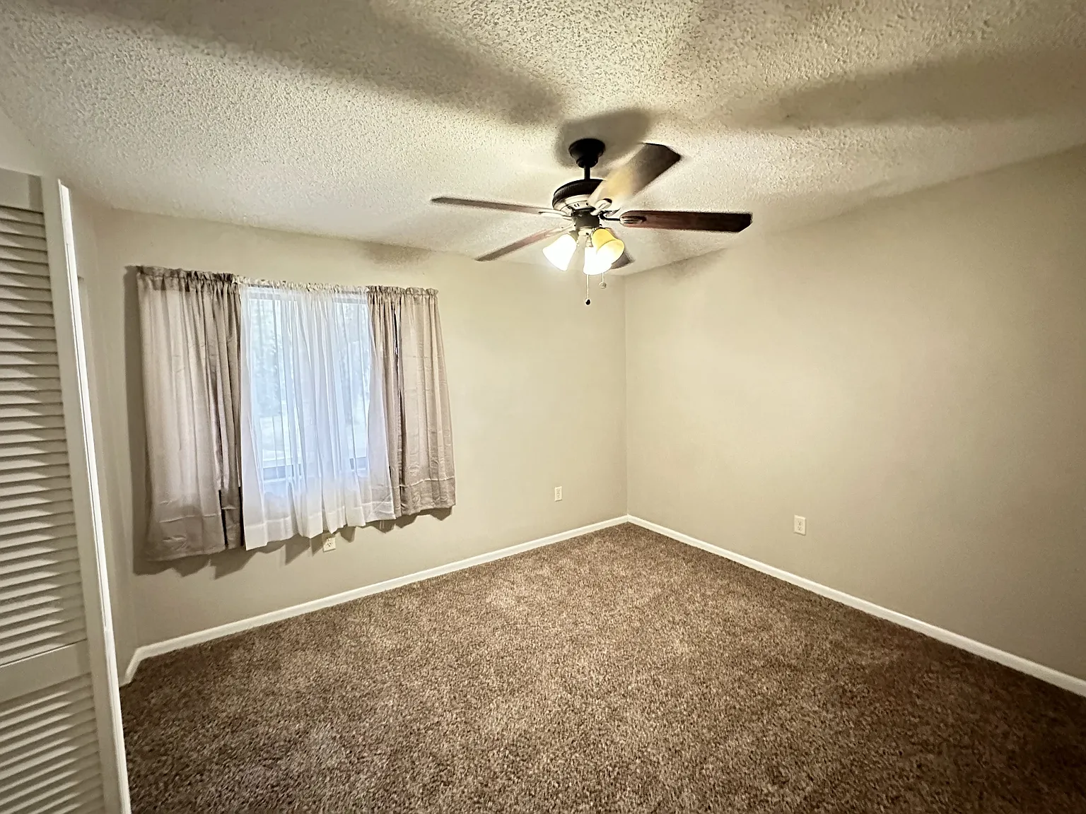 10090 SE 106th Lane - 1 — Photo 2