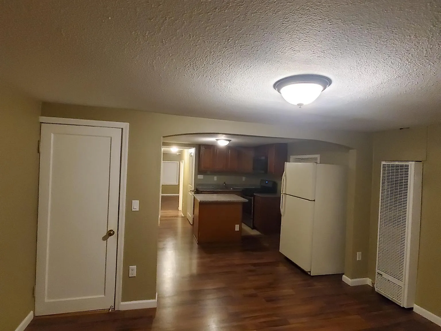 117 Montezuma St — Photo 3
