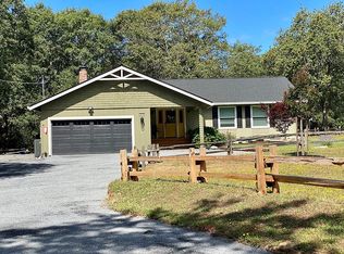 4033 El Molino Ln, Sebastopol, CA 95472