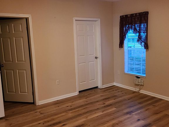 Master bed room