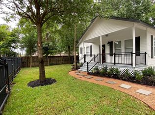 726 Oak St, Houston, TX 77018