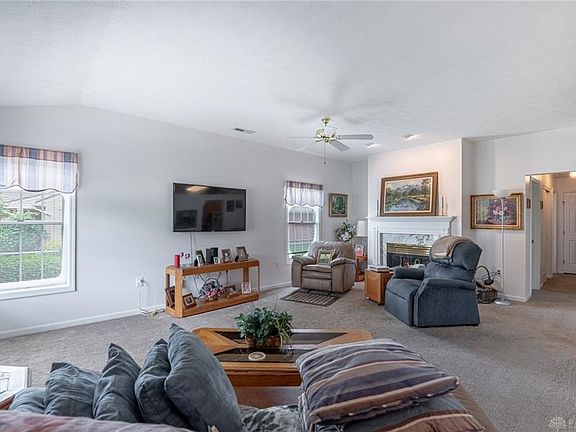 3rd image of 1861 Brandonhall Dr