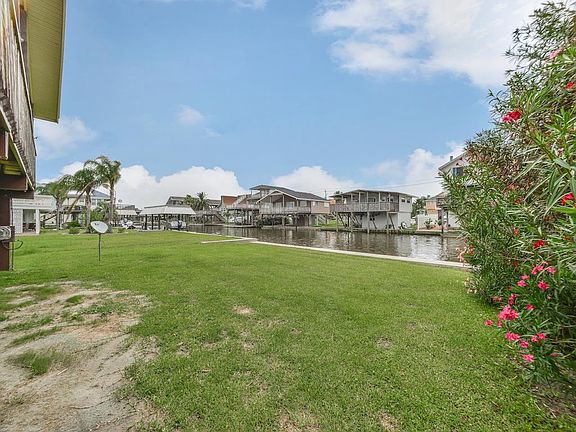 3rd image of 22209 Matagorda Dr