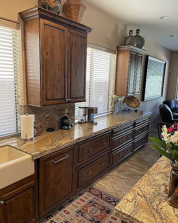 1st image of 10646 E Sheena Dr