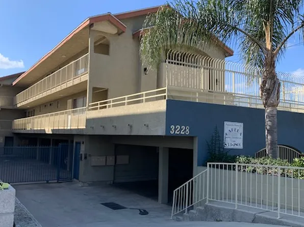 3228 W 139th St #4, Hawthorne, CA 90250