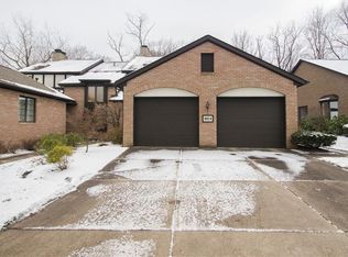 124 Brookview Dr SW, North Canton, OH 44709