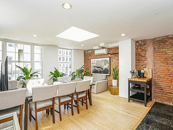 5th image of 315 Canal St APT B