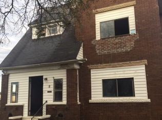 8 Hills Ct, Huntington, WV 25701