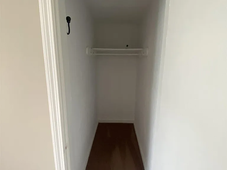 239 Columbia St #1 — Photo 2