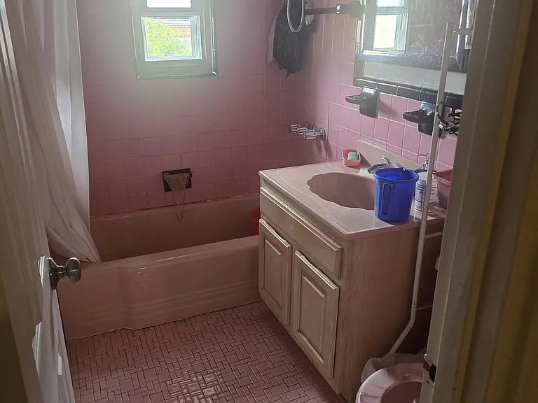 3044 Paulding Ave #2 — Photo 15