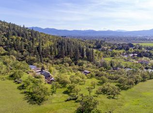 3800 Devils Garden Rd, Medford, OR 97504