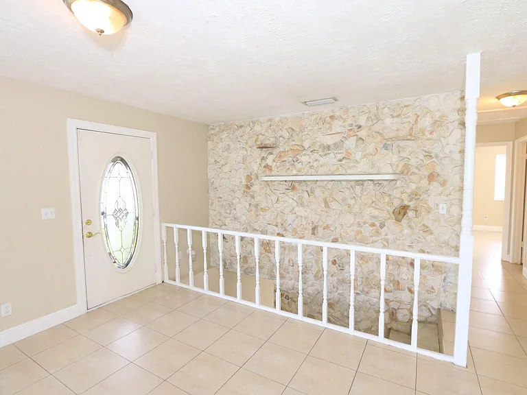 4916 Silver Oak Dr — Photo 20