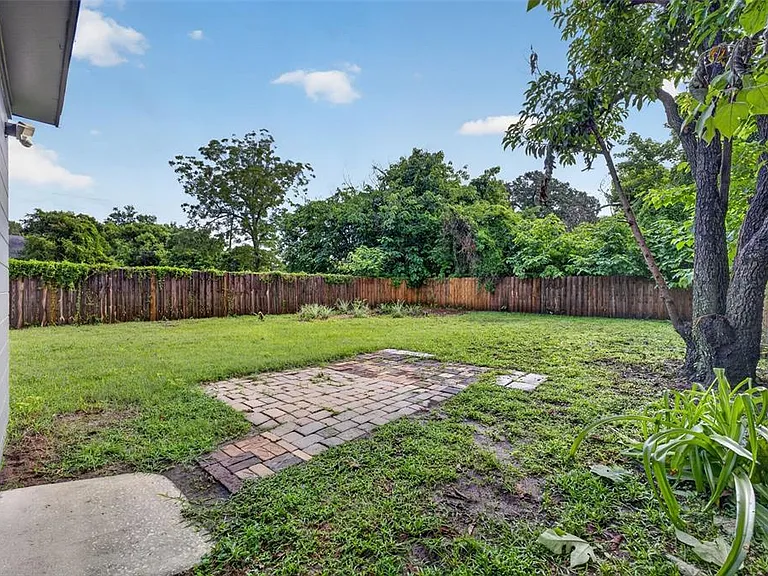 1317 Cloverlawn Ave — Photo 18