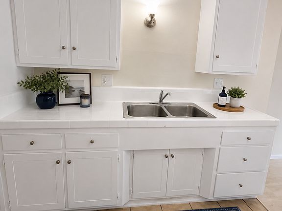 4th image of 1730 Coronado Ave APT 15