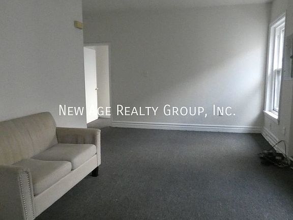 5th image of 4910 Cedar Ave Floor 3