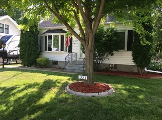 231 Madison Ave, Omro, WI 54963