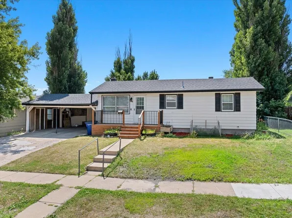 1214 Todd St, Belle Fourche, SD 57717